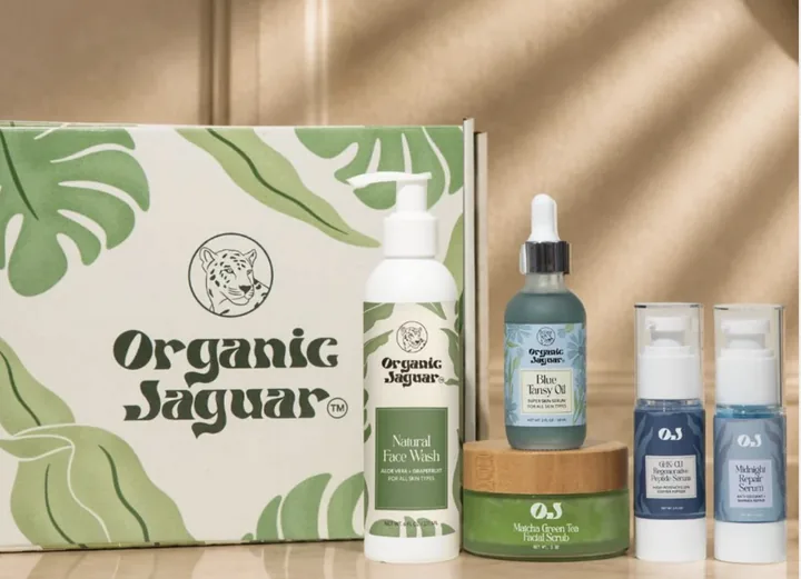 Organic Jaguar clean bodycare product photo